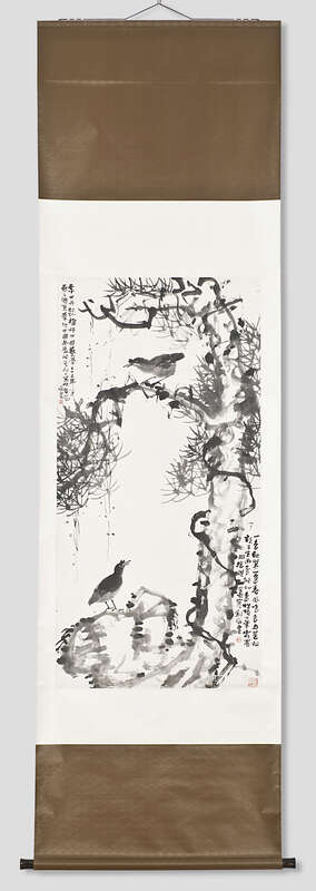 Objektabbildung zoomen Tuschemalerei auf Papier im Hochformat. Dargestellt sind zwei Vögel auf einem Baum.