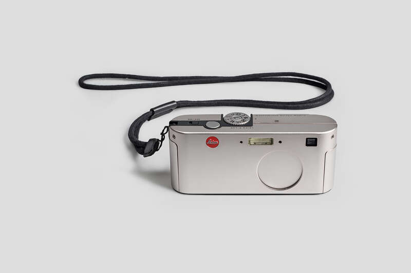 Objektabbildung zoomen Vorderseite der Digitalkamera Leica D-Lux 1