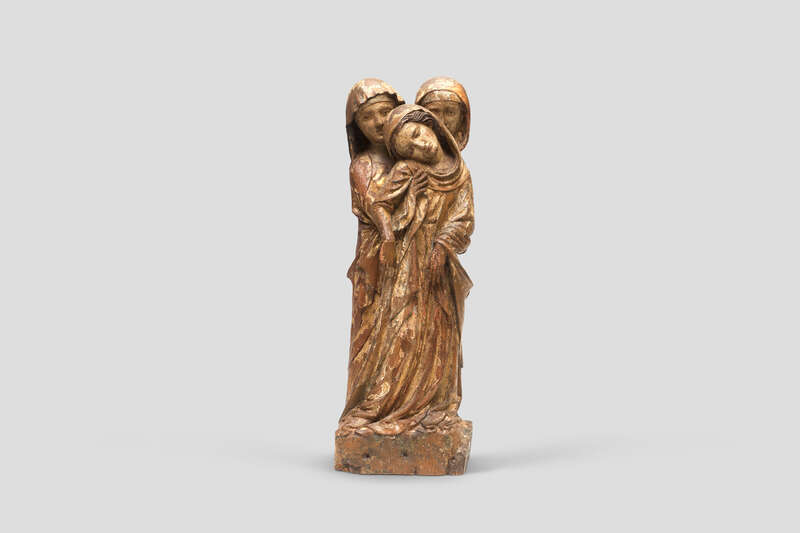 Objektabbildung zoomen Aus Holz geschnitzte Figurengruppe, die Mariä Ohnmacht darstellt.