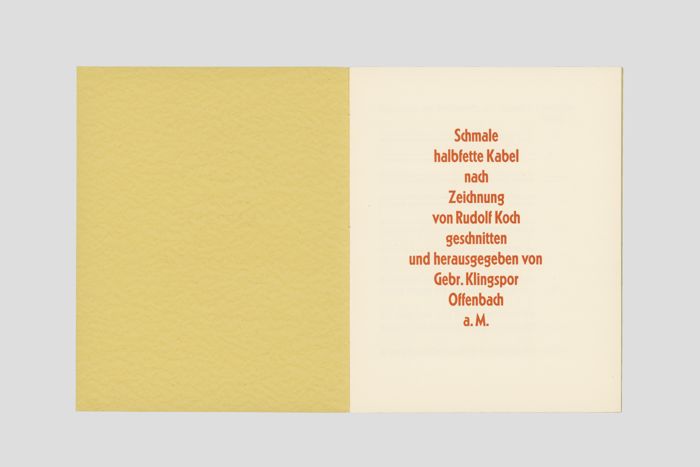 Objektabbildung zoomen Die erste Seite der aufgeschlagenen Broschüre