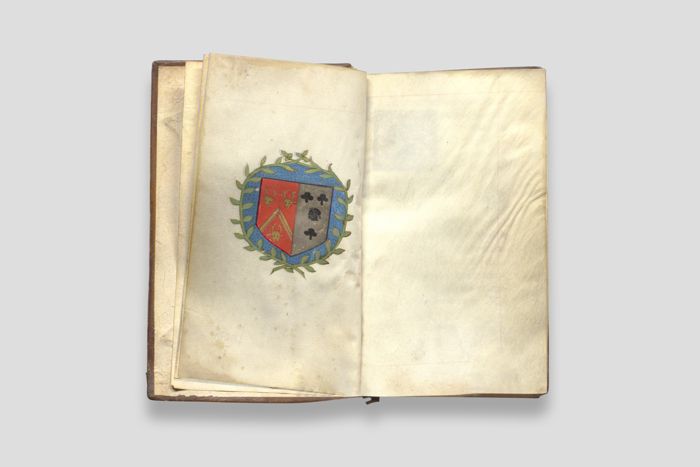 Zoom image for the object Doppelseite des Stundenbuchs mit Wappen auf der linken Seite