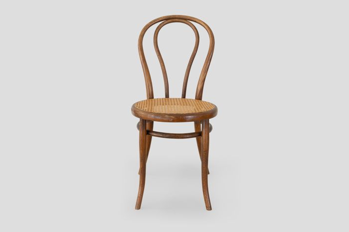 Zoom image for the object Frontale Ansicht des Stuhls