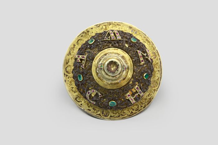 Objektabbildung zoomen Aufsicht auf Deckel des Prunkbechers