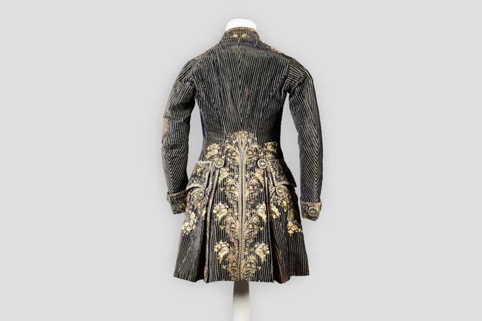 Objektabbildung zoomen Rückseite der Jacke