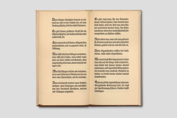 Zoom image for the object Doppelseite mit "Sprüchen in Prosa von Goethe"