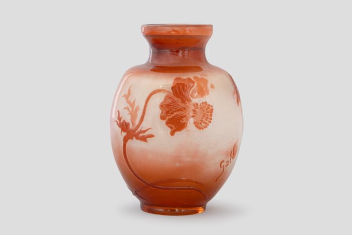 Zoom image for the object Frontale Ansicht der Vase