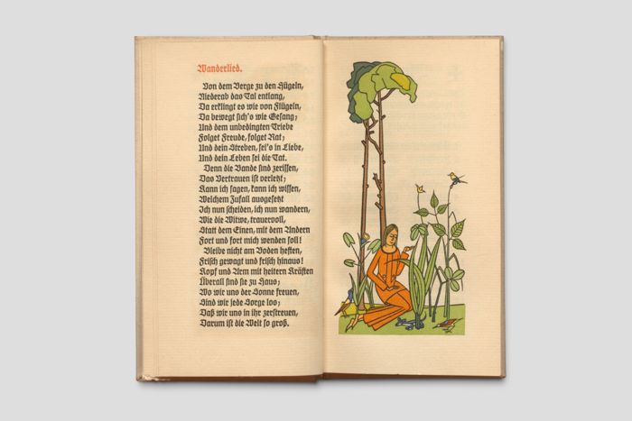 Zoom image for the object Doppelseite mit Wanderlied links und farbiger Illustration rechts