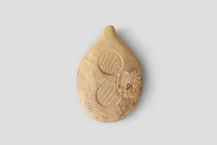 Zoom image for the object Rückseite der buddhistische Votivtafel