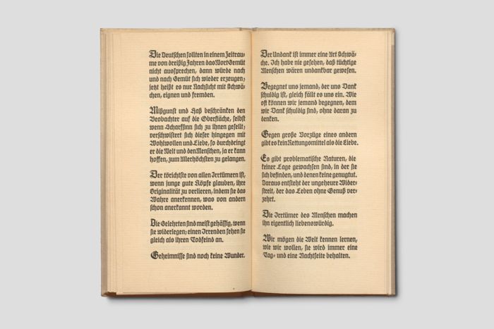 Zoom image for the object Doppelseite mit "Sprüchen in Prosa von Goethe"