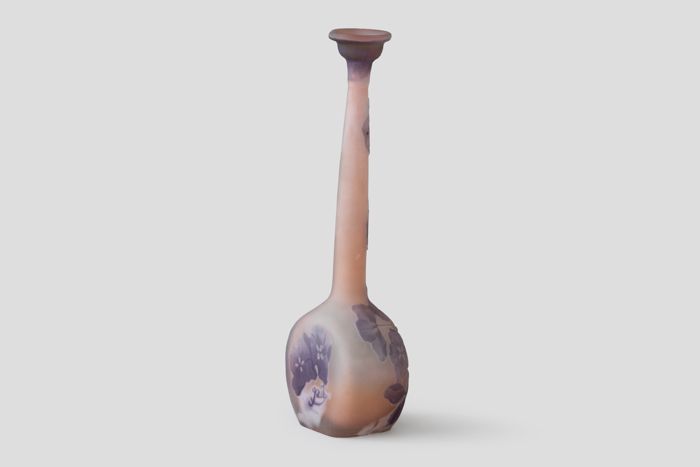 Zoom image for the object Die Vase um 180 Grad gedreht