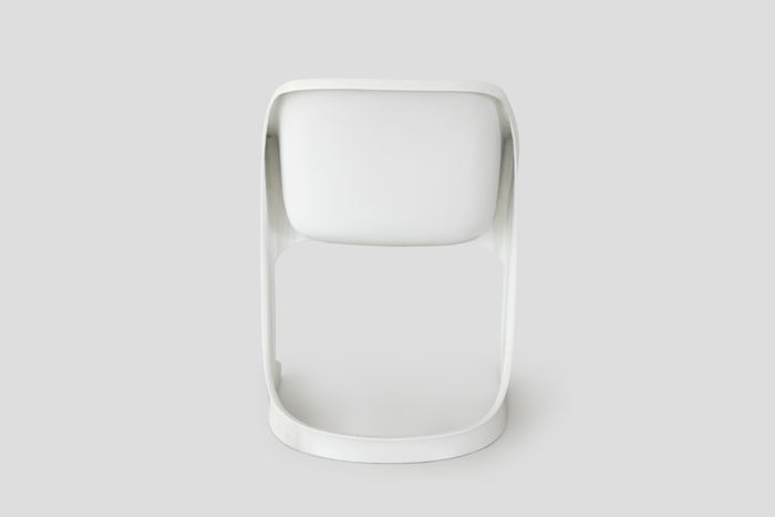 Zoom image for the object Rückseitige Ansicht des Stuhls