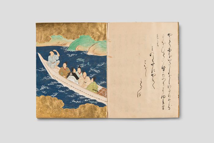 Objektabbildung zoomen Aufgeschlagenes Buch mit japanischem, handgeschriebenem Text auf der rechten und gemalter Darstellung mit mehreren Männern in einem Boot auf der linken Seite
